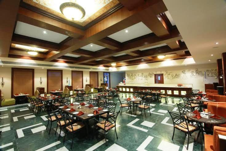 Club Paraiso Raipur  Luaran gambar